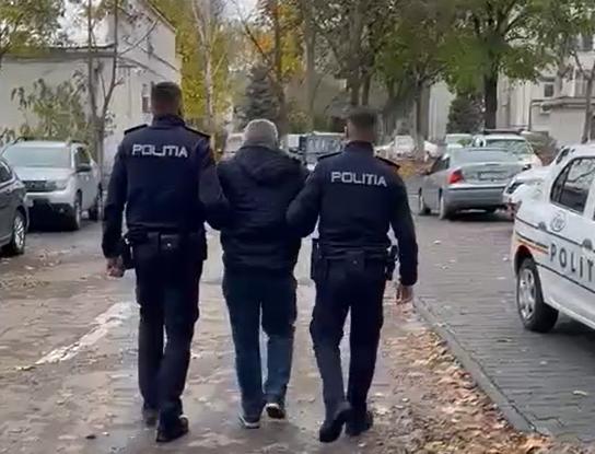 Șofer cu alcoolemie uriașă și fără permis, prins la volan într-o localitate din Dolj